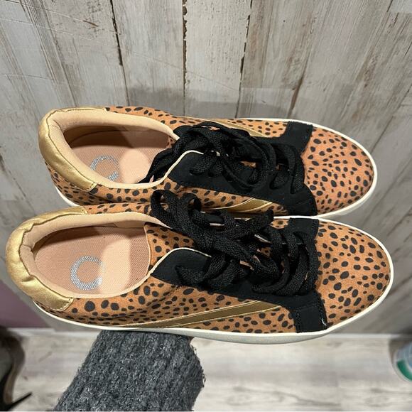 Journee Collection Destany Cheetah Animal Print Sneakers - Picture 2 of 6